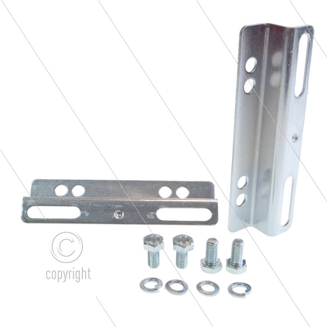 Voetset incl. bouten voor Interpump serie 44