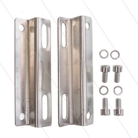 Voetset incl. bouten voor Interpump serie 47 + 66